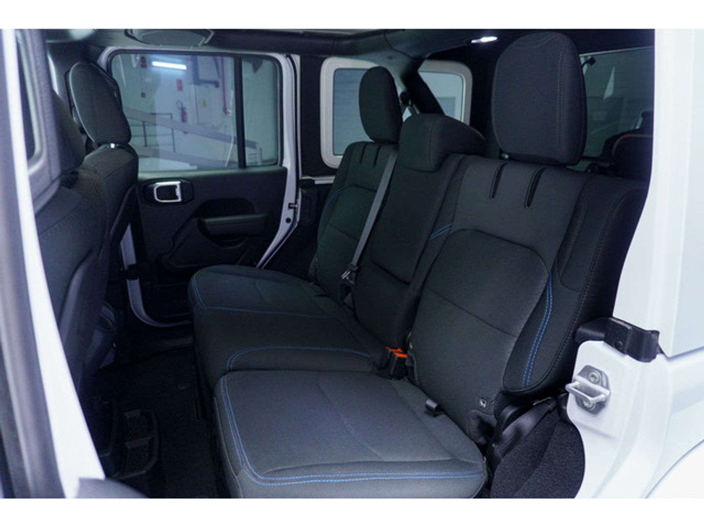 Jeep Wrangler 2.0 Rubicon 8ATX 280 kW (381 CV)
