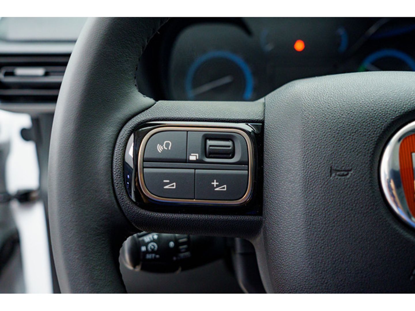 Fiat e-Doblò Furgón 50kWh L1H1 100 kW (136 CV)