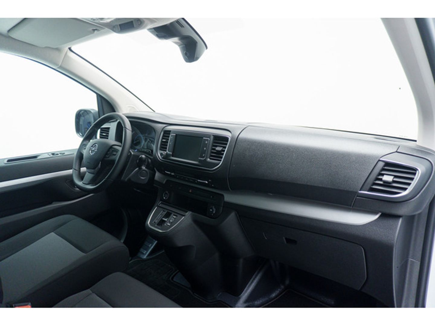 Opel Vivaro-e Furgon BEV 75kWhL Incrementada 100 kW (136 CV)