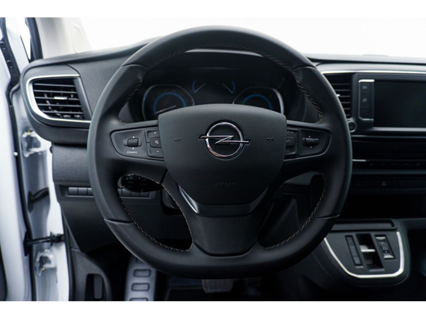 Opel Vivaro-e Furgon BEV 75kWhL Incrementada 100 kW (136 CV)