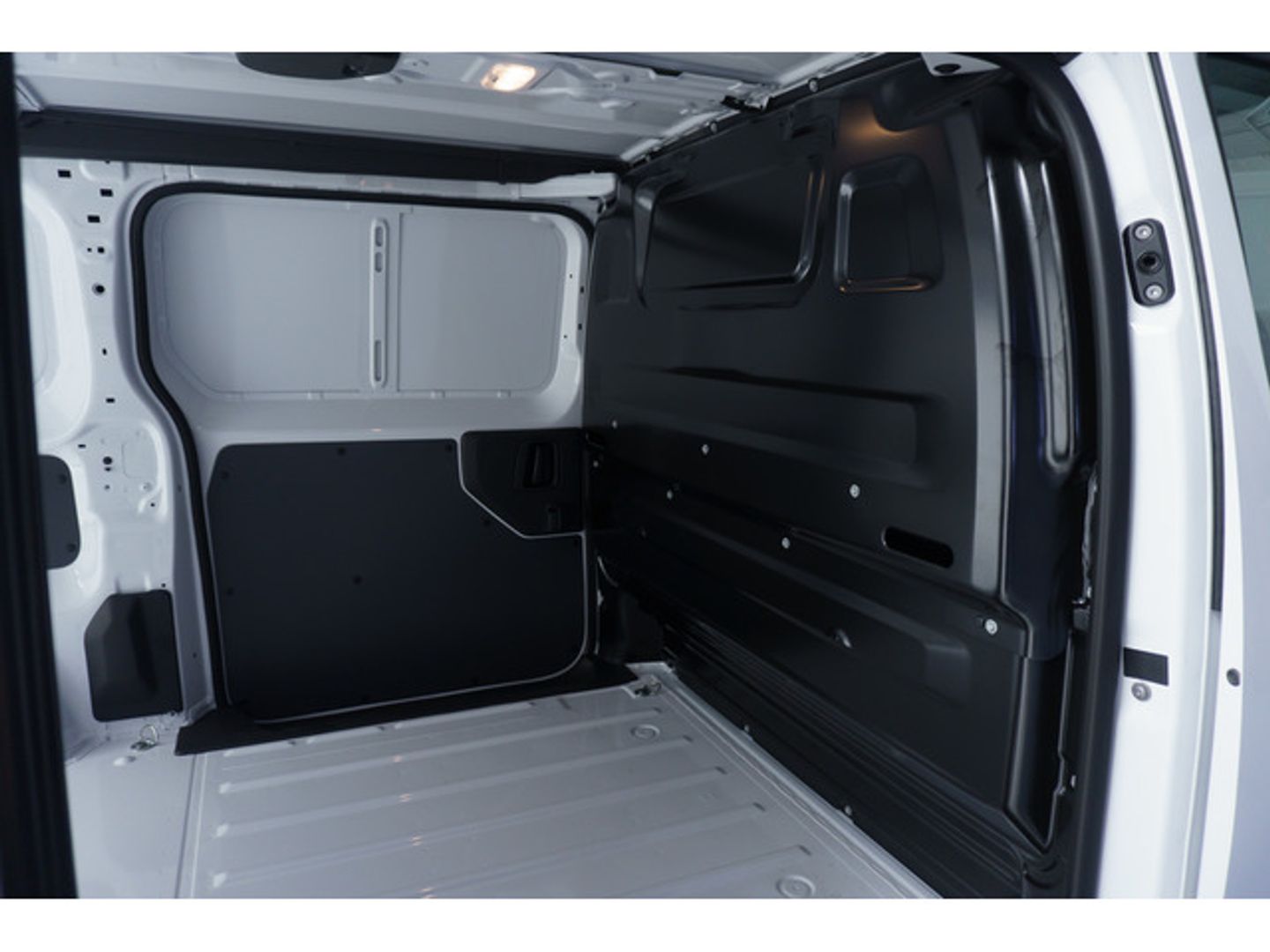 Opel Vivaro-e Furgon BEV 75kWhL Incrementada 100 kW (136 CV)