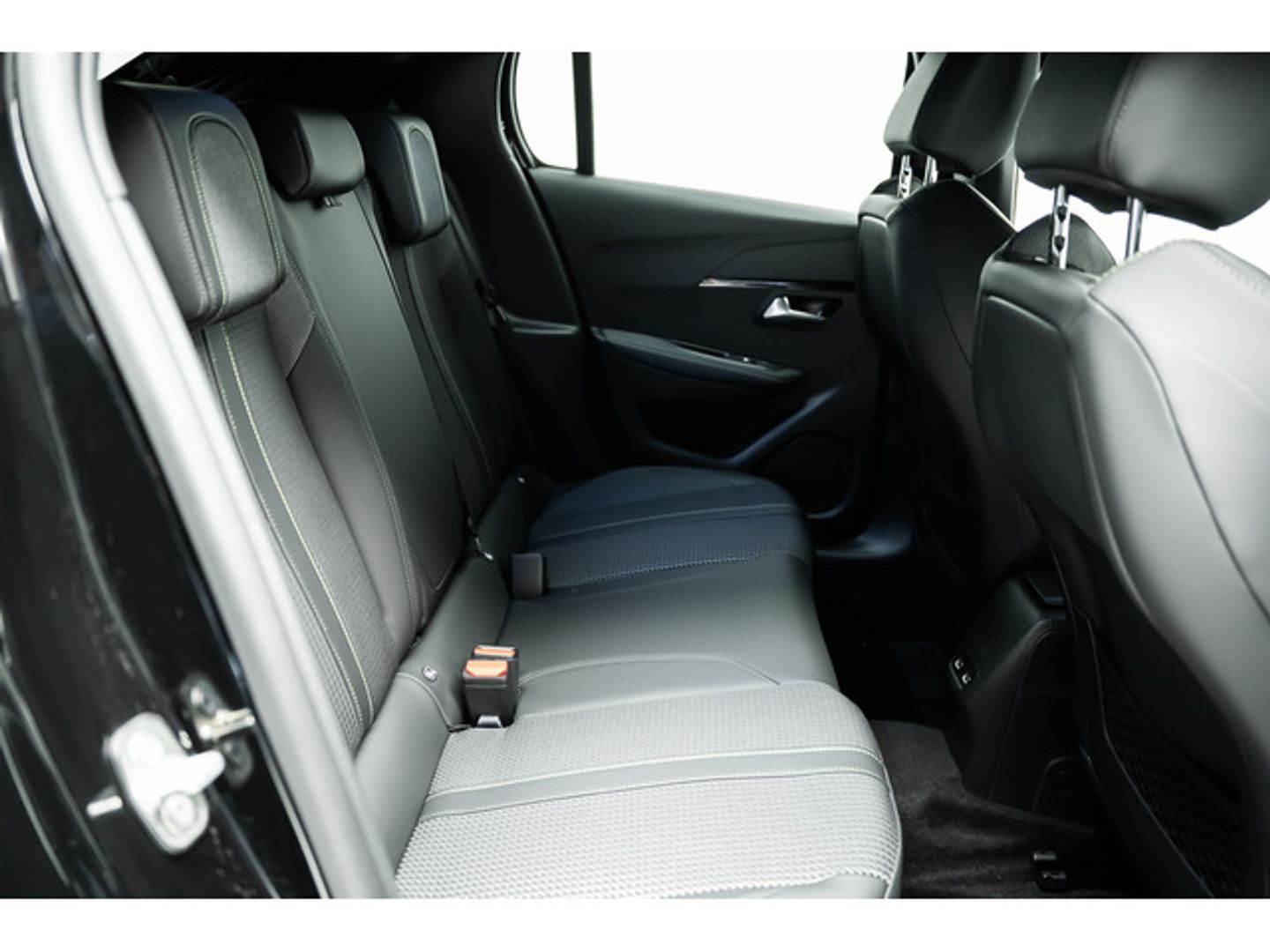 Peugeot e-208 Eléctrico GT 100 kW (136 CV)