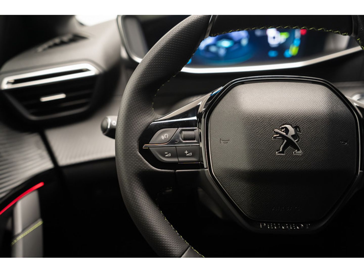 Peugeot e-208 Eléctrico GT 100 kW (136 CV)