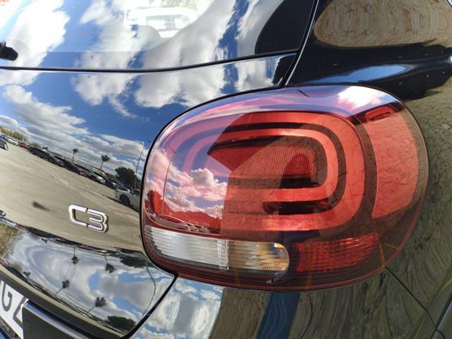 Citroen C3 PureTech 82 C-Series 61 kW (83 CV)