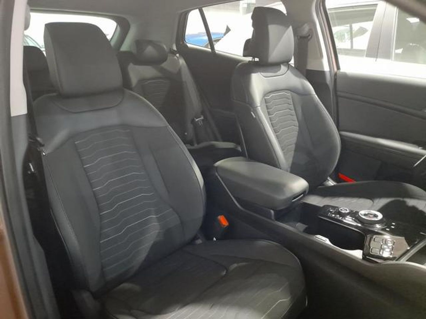 Kia Sportage 1.6 T-GDi MHEV Tech 4x4 DCT 132 kW (180 CV)