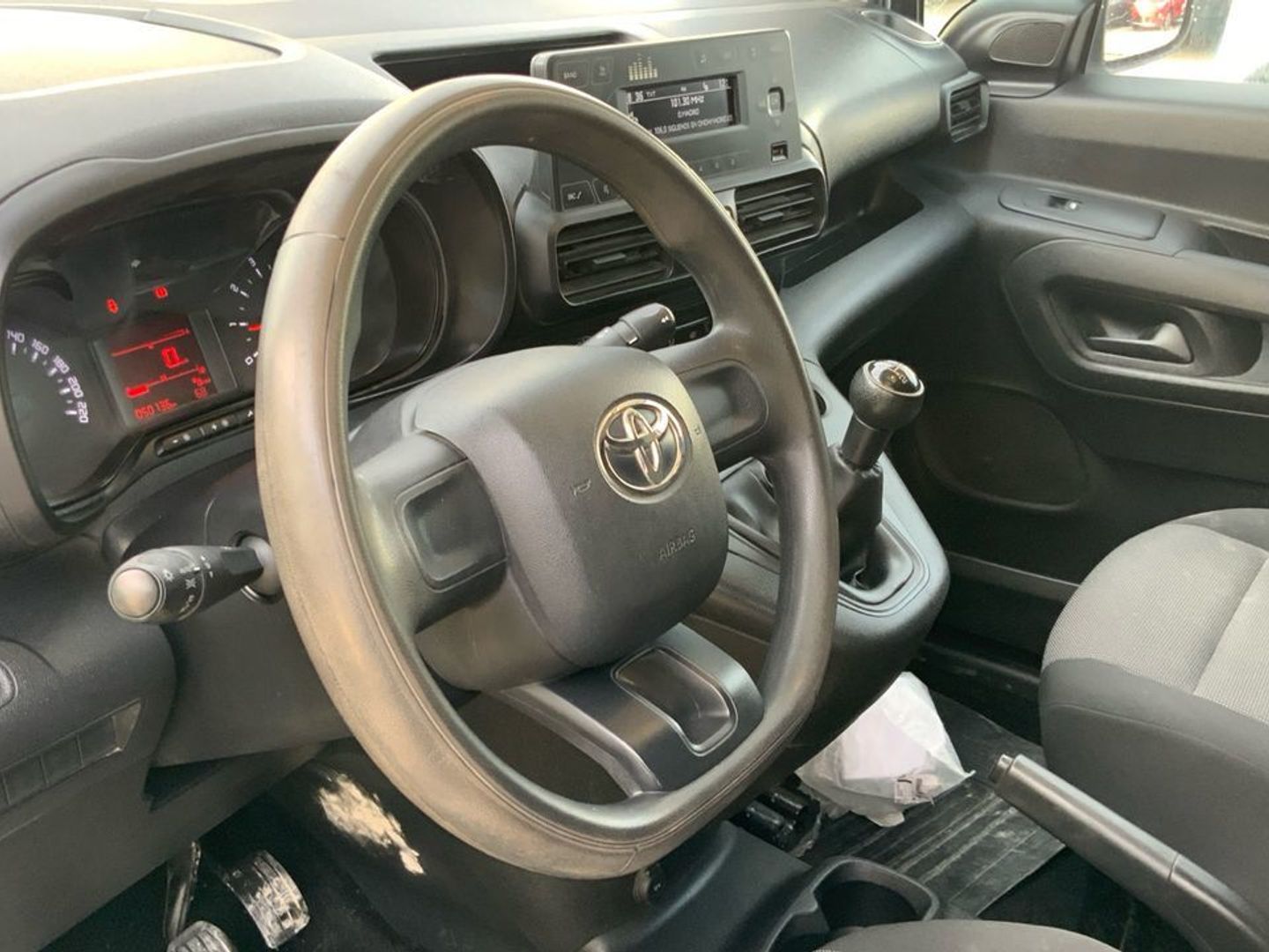 Toyota Proace City 1.5D GX Media 75 kW (102 CV)