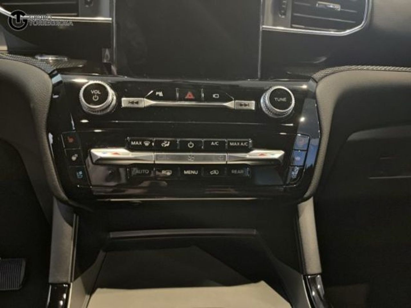 Ford Explorer 3.0 PHEV ST Line AWD 336 kW (457 CV)