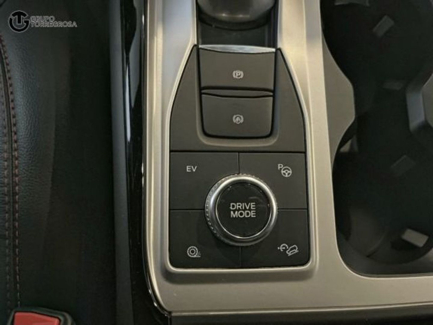 Ford Explorer 3.0 PHEV ST Line AWD 336 kW (457 CV)