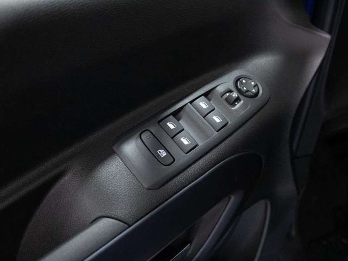 Fiat e-Doblò Combi 50kWh Talla M 100 kW (136 CV)