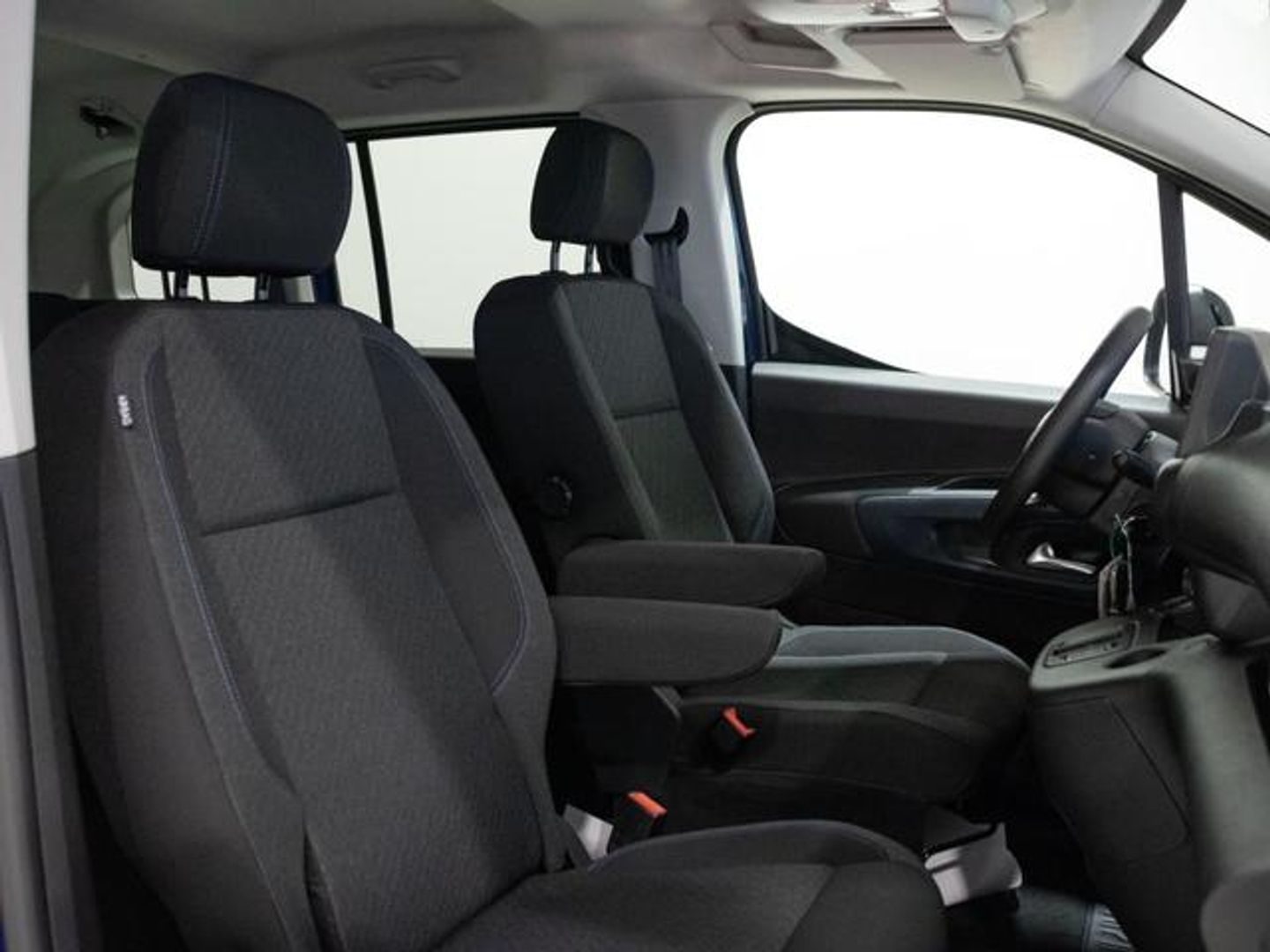 Fiat e-Doblò Combi 50kWh Talla M 100 kW (136 CV)