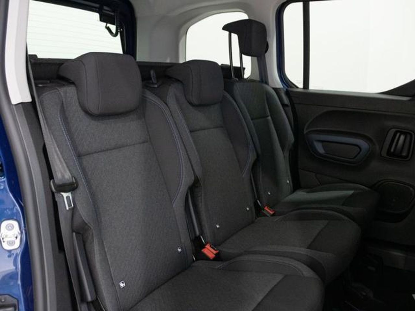 Fiat e-Doblò Combi 50kWh Talla M 100 kW (136 CV)