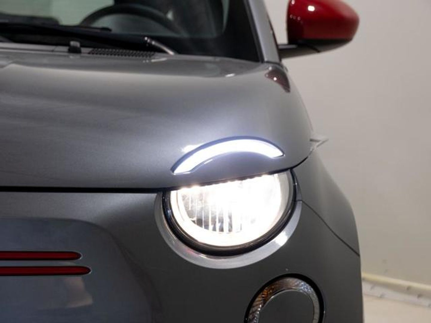 Fiat 500 Electrico Red Hb 320km 85 kW (118 CV)