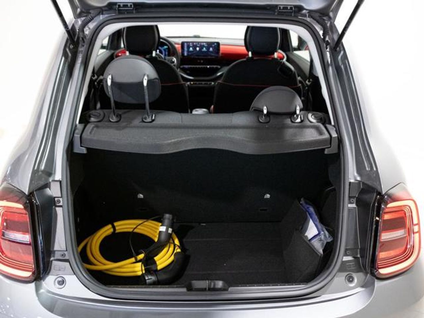 Fiat 500 Electrico Red Hb 320km 85 kW (118 CV)