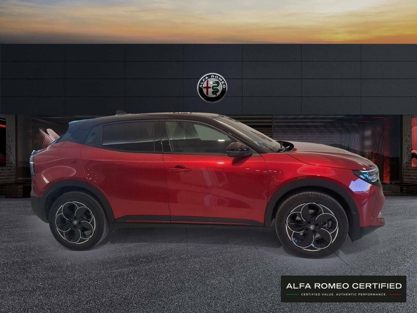 Alfa Romeo Junior Elettrica Speciale 115 kW (156 CV)