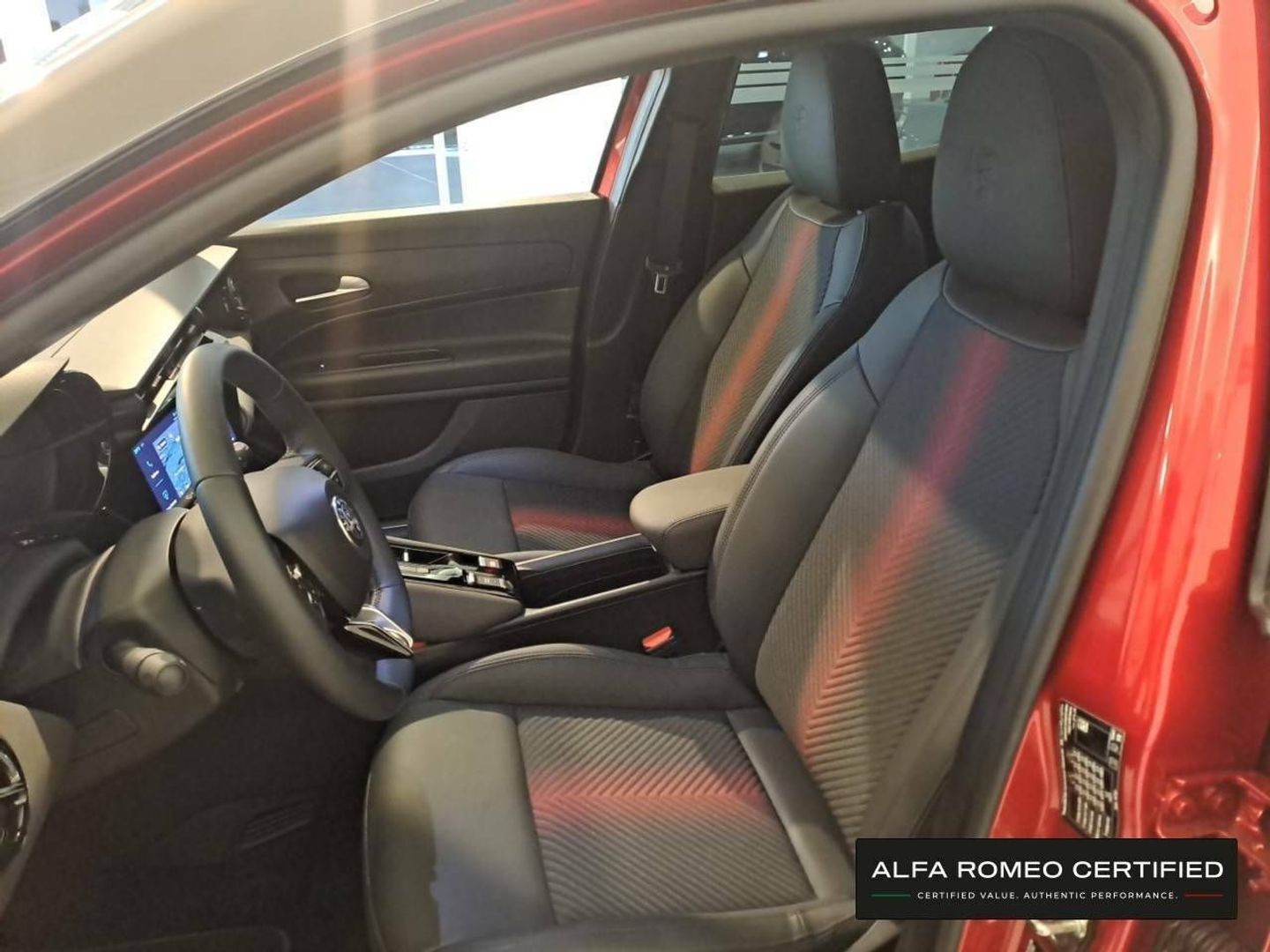 Alfa Romeo Junior Elettrica Speciale 115 kW (156 CV)