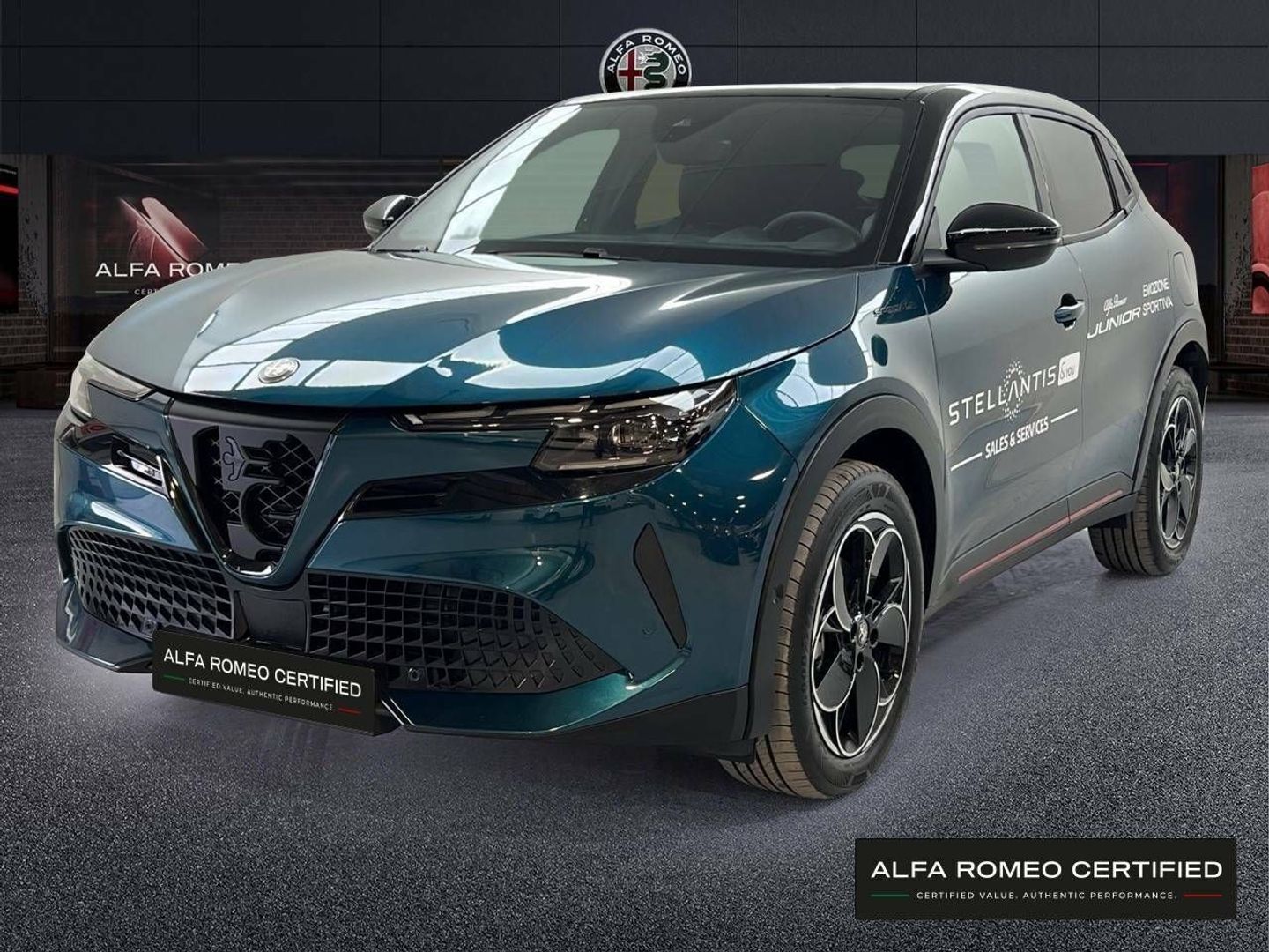 Alfa Romeo Junior Elettrica Speciale 115 kW (156 CV)
