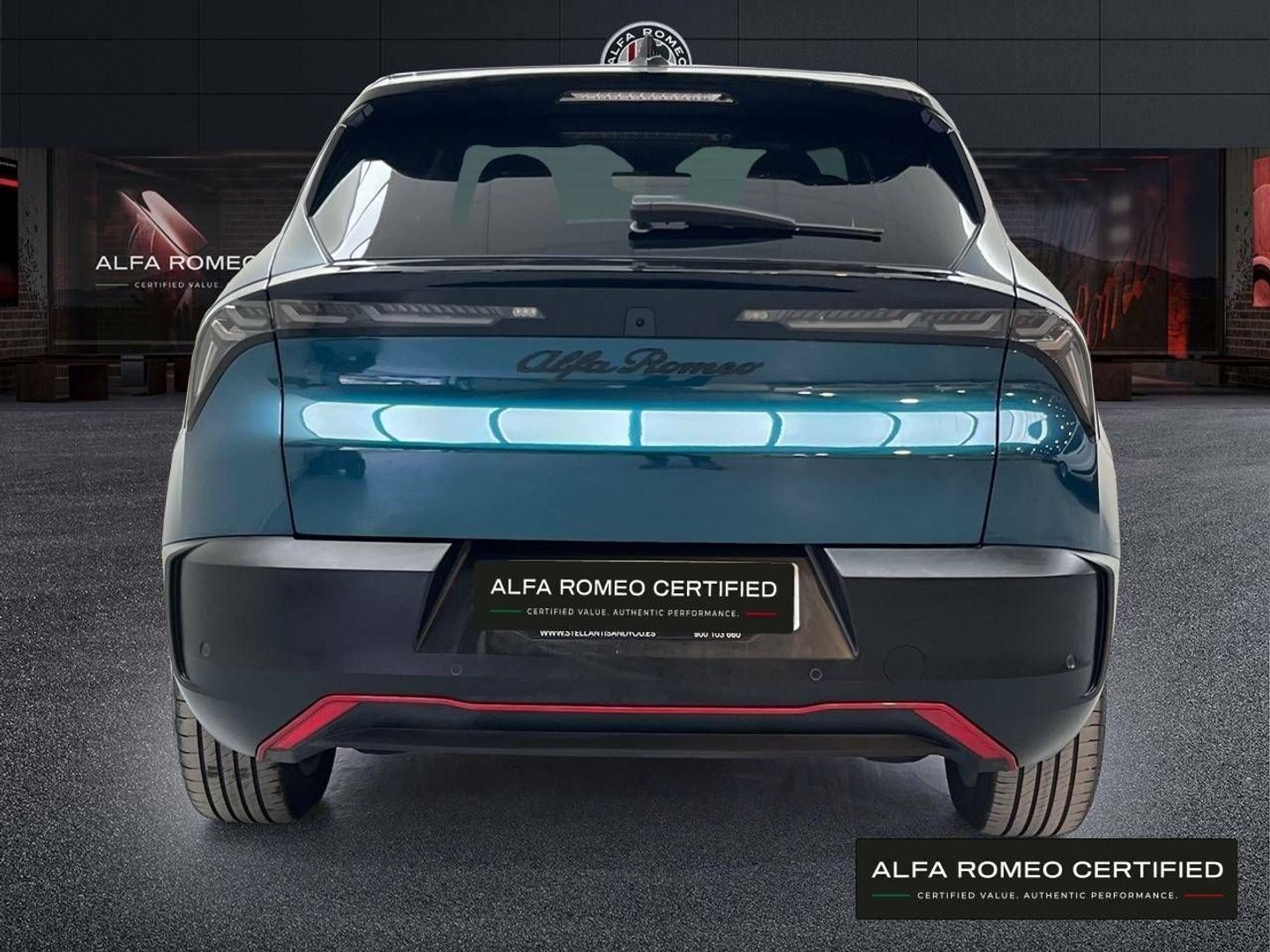 Alfa Romeo Junior Elettrica Speciale 115 kW (156 CV)