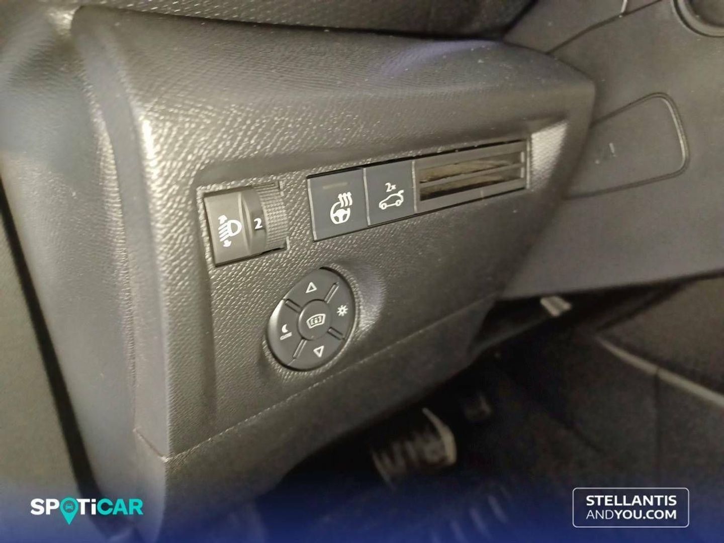 Citroen ë-C4 X eléctrico 50KWh Shine 100 kW (136 CV)