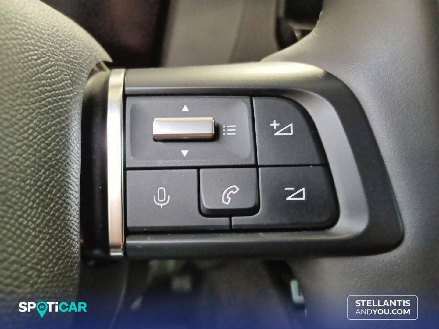 Citroen ë-C4 X eléctrico 50KWh Shine 100 kW (136 CV)