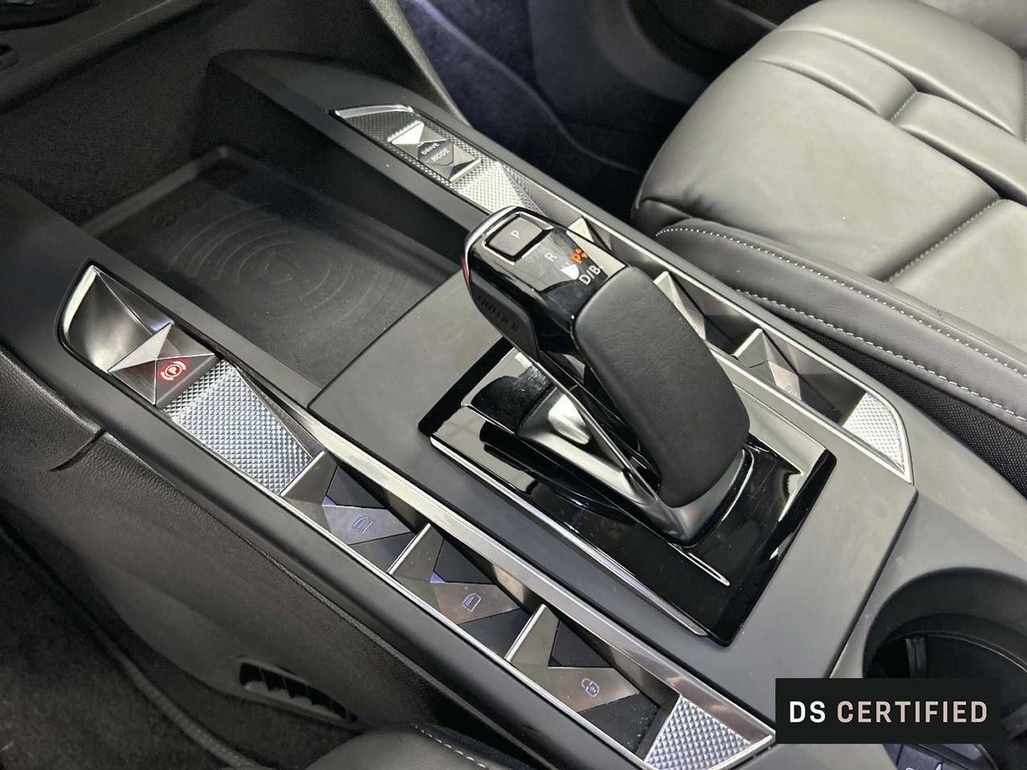 DS DS3 E-Tense Opera 115 kW (156 CV)