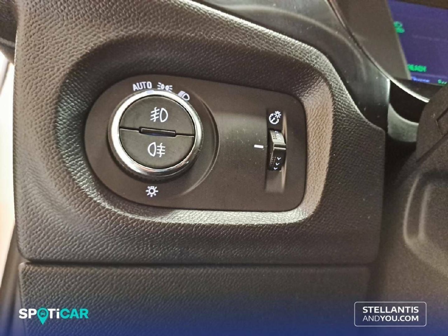 Opel Corsa-e 50kWh Elegance-e 100 kW (136 CV)