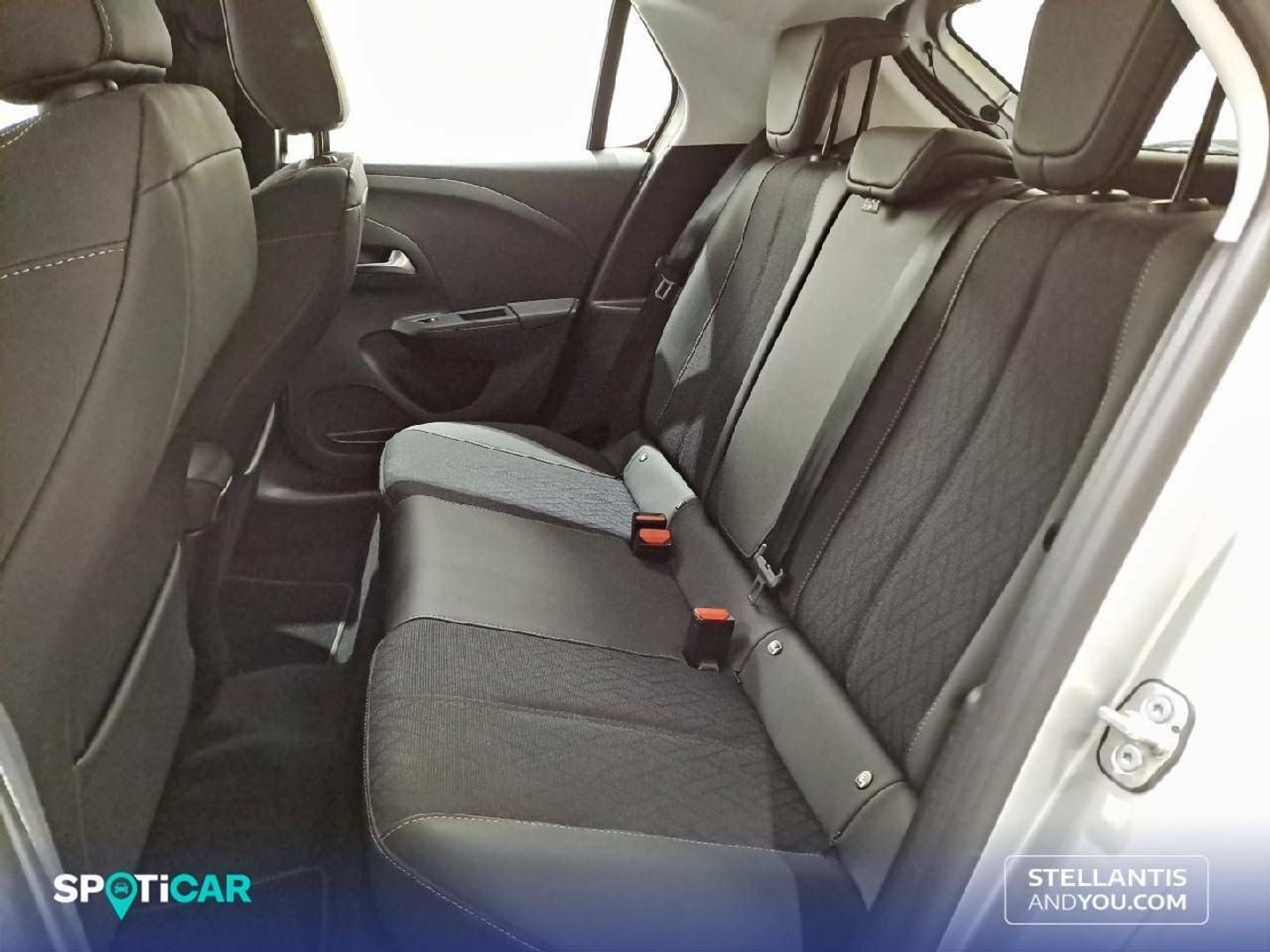 Opel Corsa-e 50kWh Elegance-e 100 kW (136 CV)
