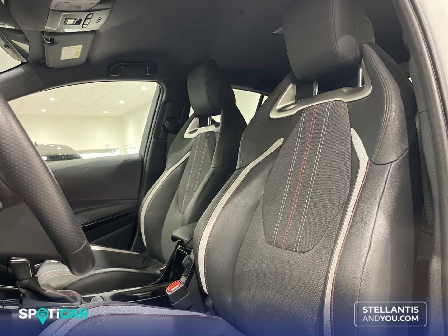 Toyota Corolla 180H GR-SPORT E-CVT 132 kW (180 CV)