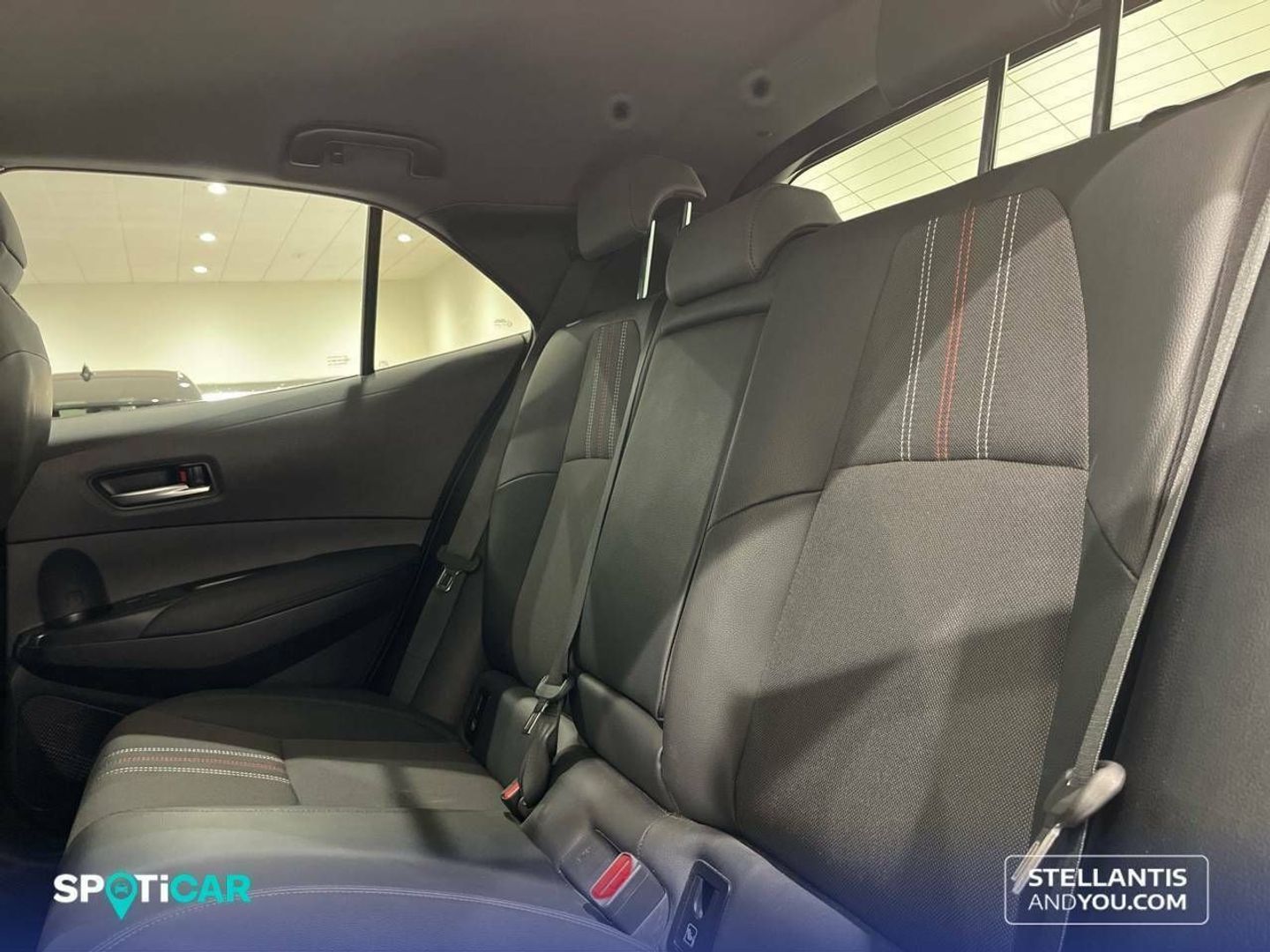 Toyota Corolla 180H GR-SPORT E-CVT 132 kW (180 CV)