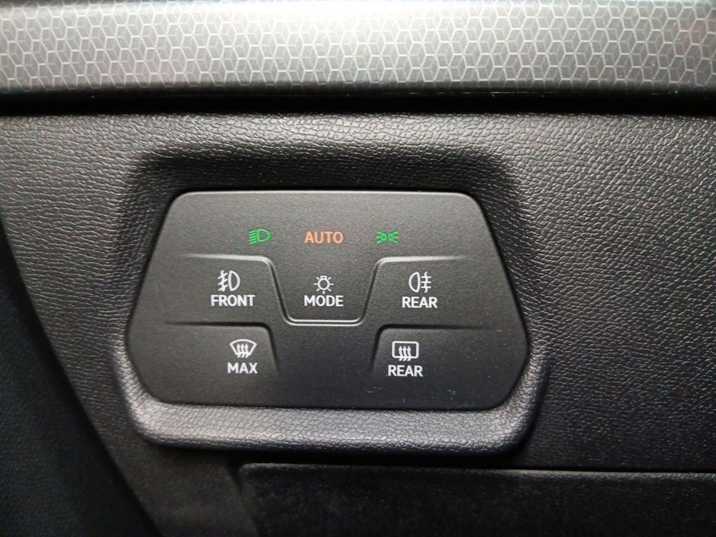 SEAT León 1.5 eTSI S&S Style Special Edition Vision DSG 110 kW (150 CV)