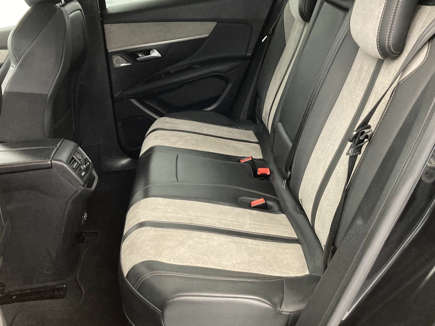 Peugeot 3008 Hybrid 300 GT Pack e-EAT8 221 kW (300 CV)