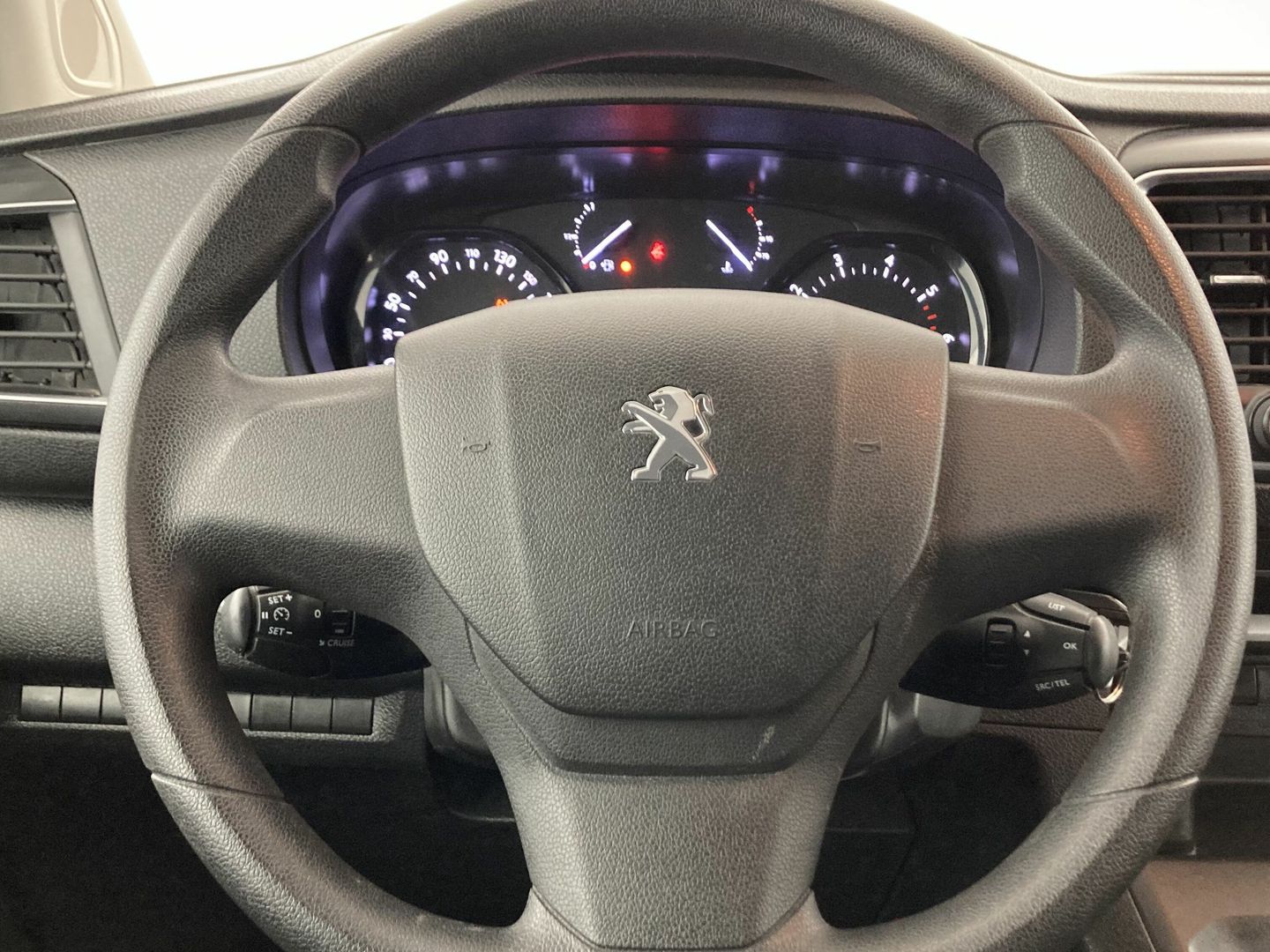 Peugeot Traveller BlueHDi 120 Business Long 88 kW (120 CV)