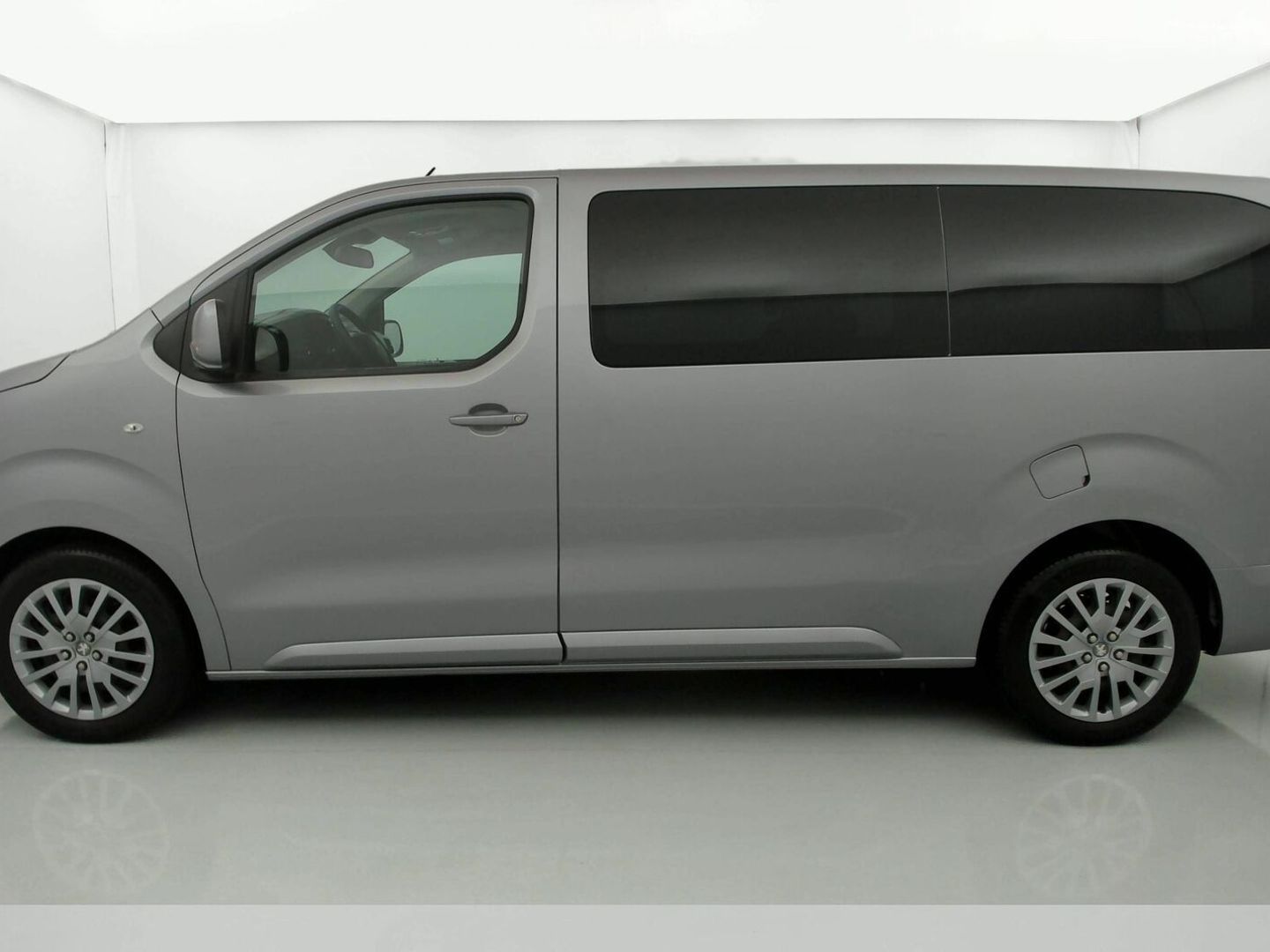 Peugeot Traveller BlueHDi 120 Business Long 88 kW (120 CV)