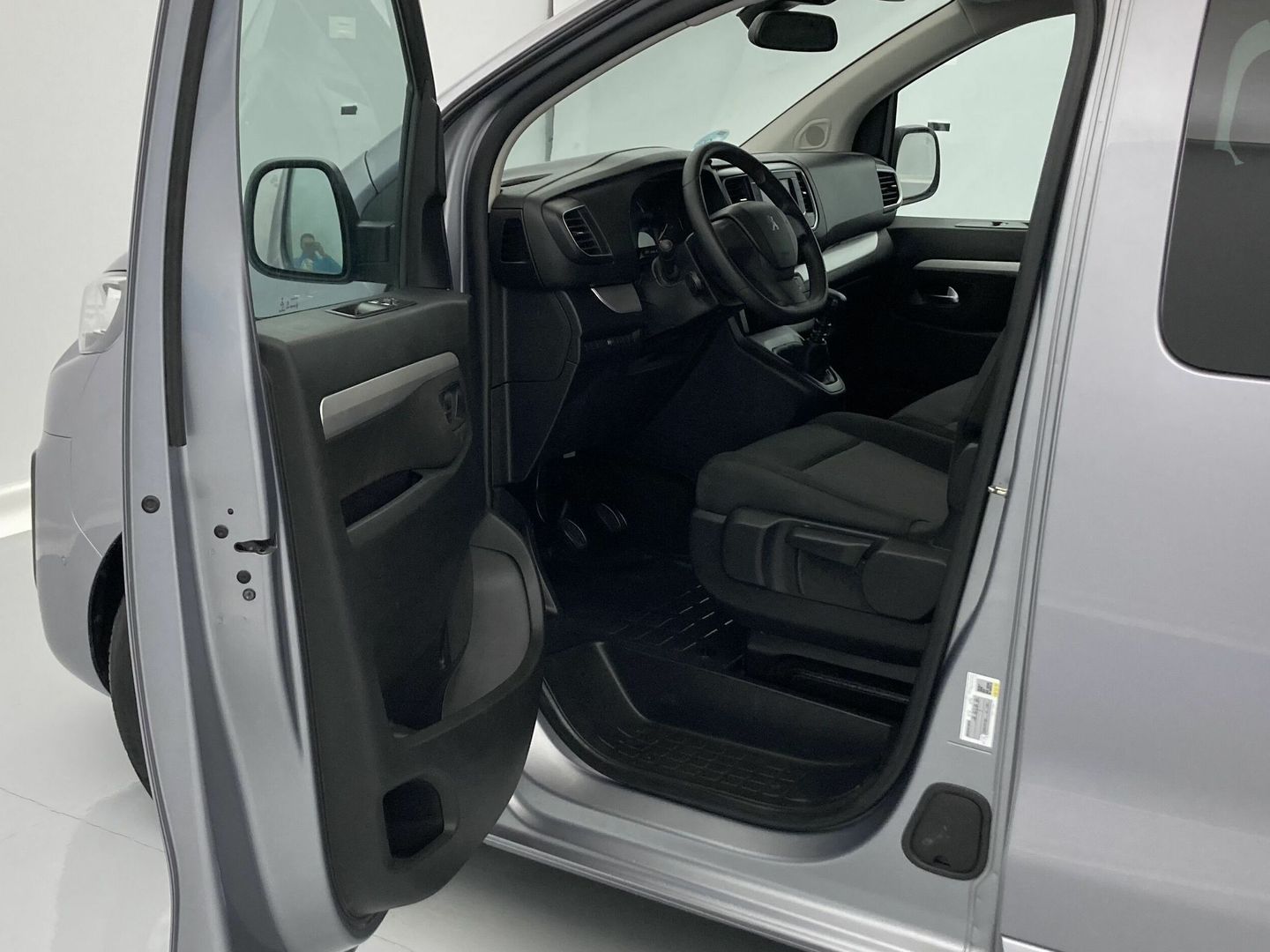 Peugeot Traveller BlueHDi 120 Business Long 88 kW (120 CV)