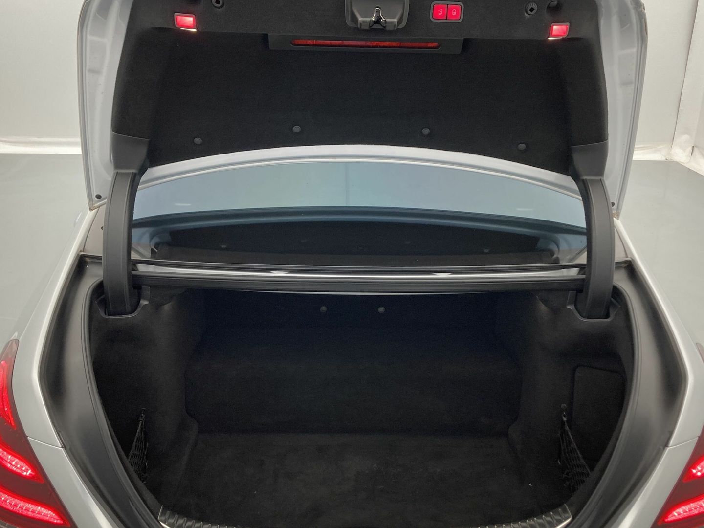 Mercedes-Benz Clase S S 560 e Largo 350 kW (476 CV)