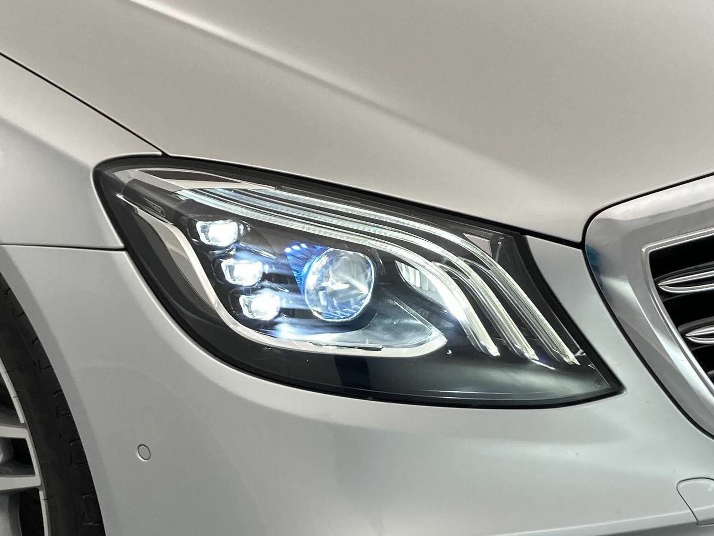 Mercedes-Benz Clase S S 560 e Largo 350 kW (476 CV)