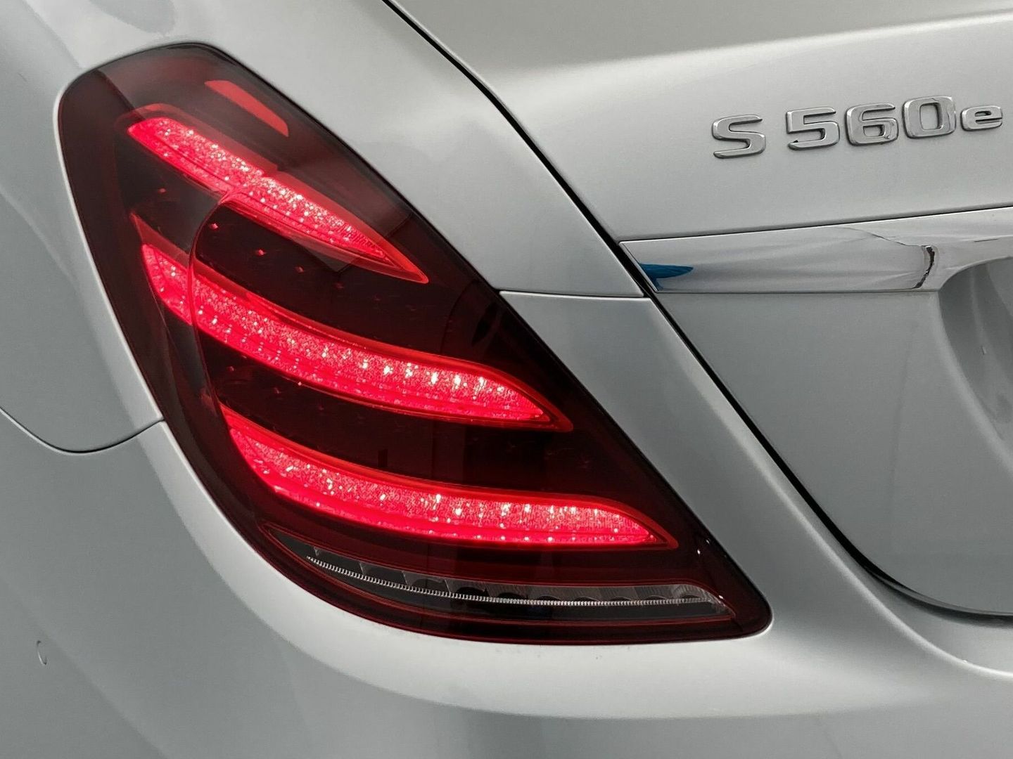 Mercedes-Benz Clase S S 560 e Largo 350 kW (476 CV)