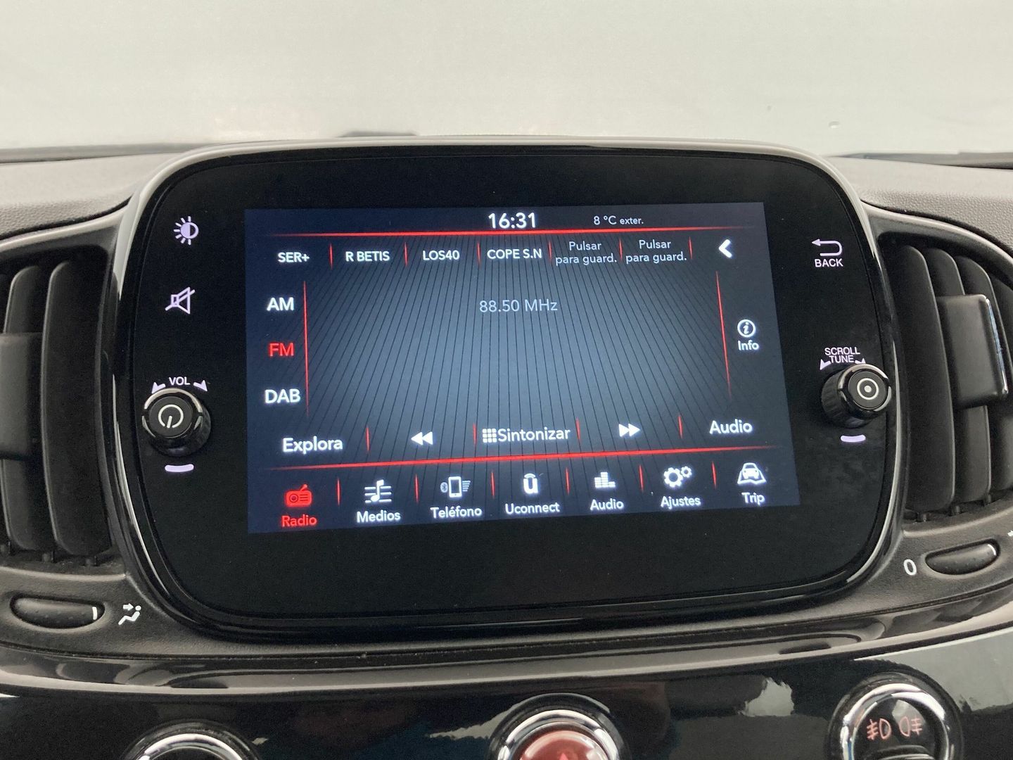 Fiat 500 1.0 Hybrid Dolcevita 51 kW (70 CV)