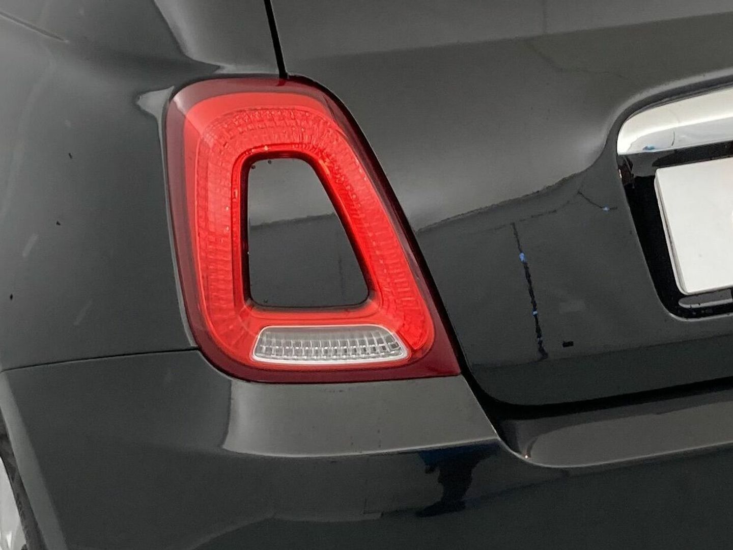 Fiat 500 1.0 Hybrid Dolcevita 51 kW (70 CV)