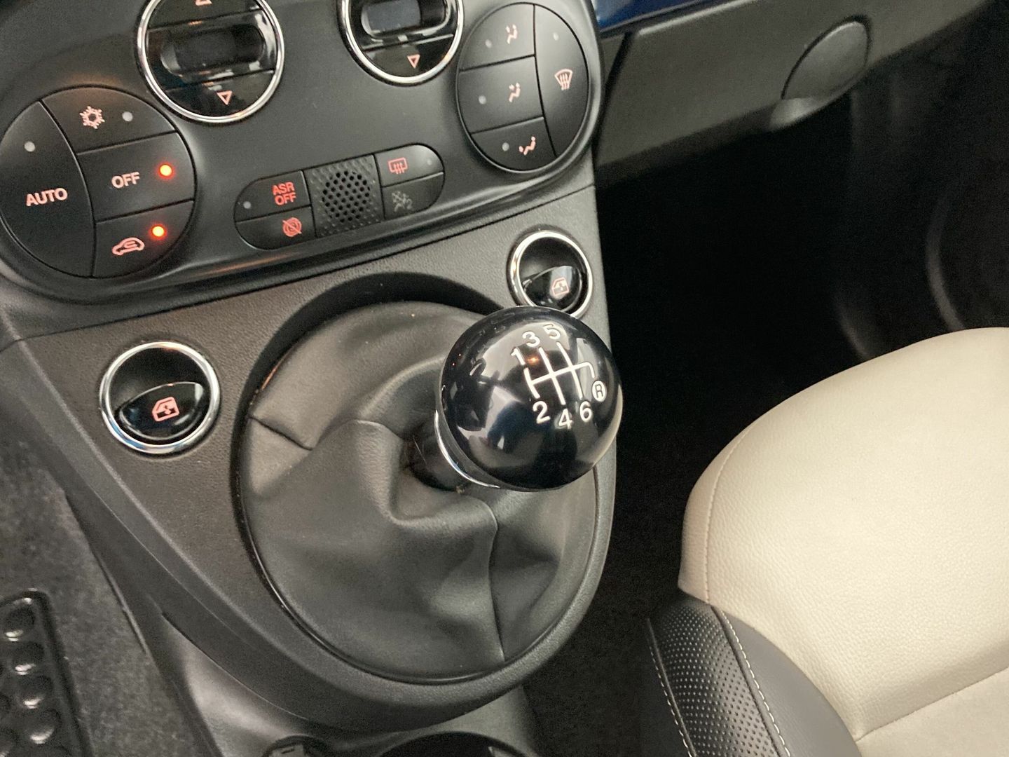 Fiat 500 1.0 Hybrid Dolcevita 51 kW (70 CV)