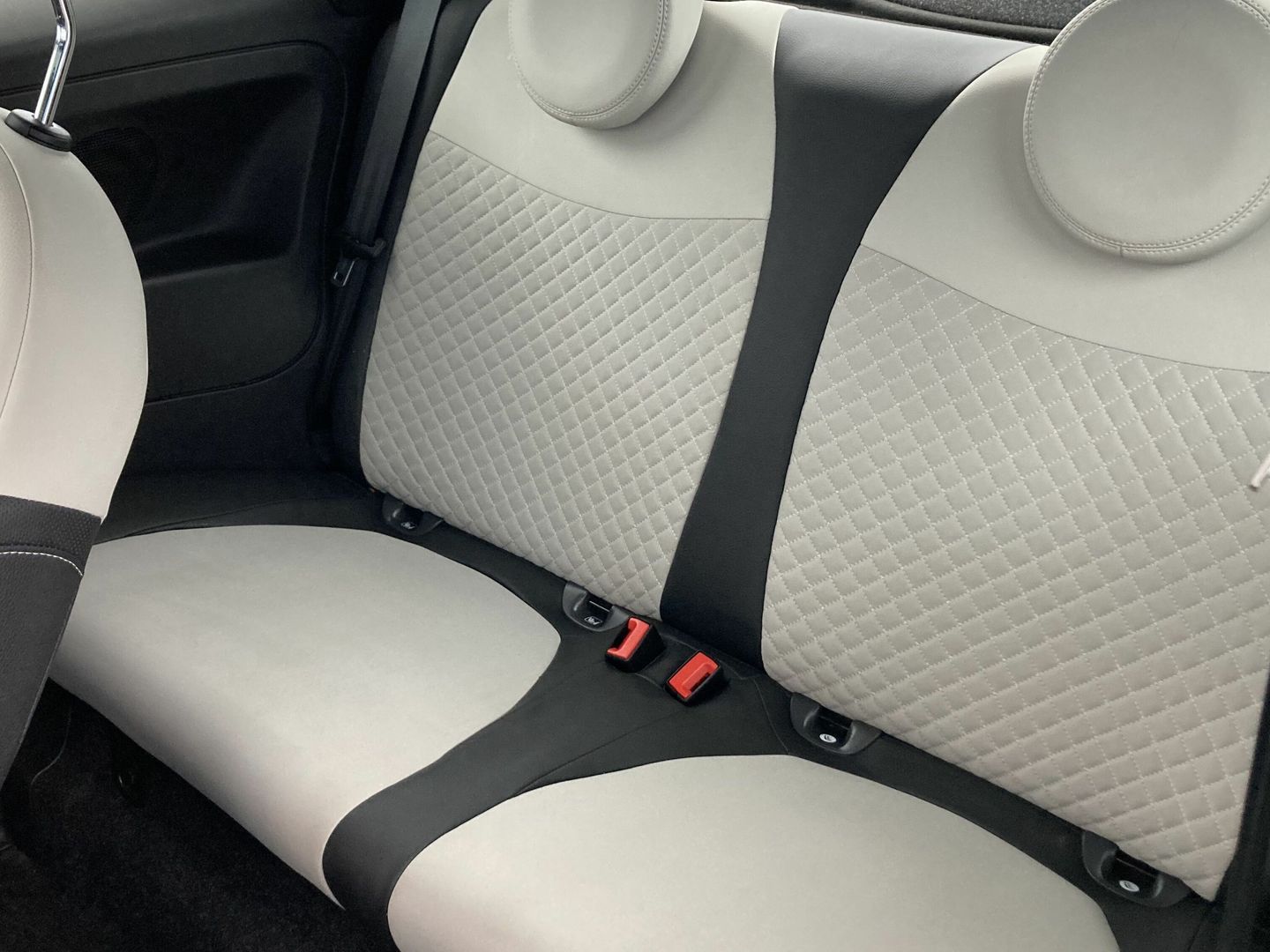 Fiat 500 1.0 Hybrid Dolcevita 51 kW (70 CV)