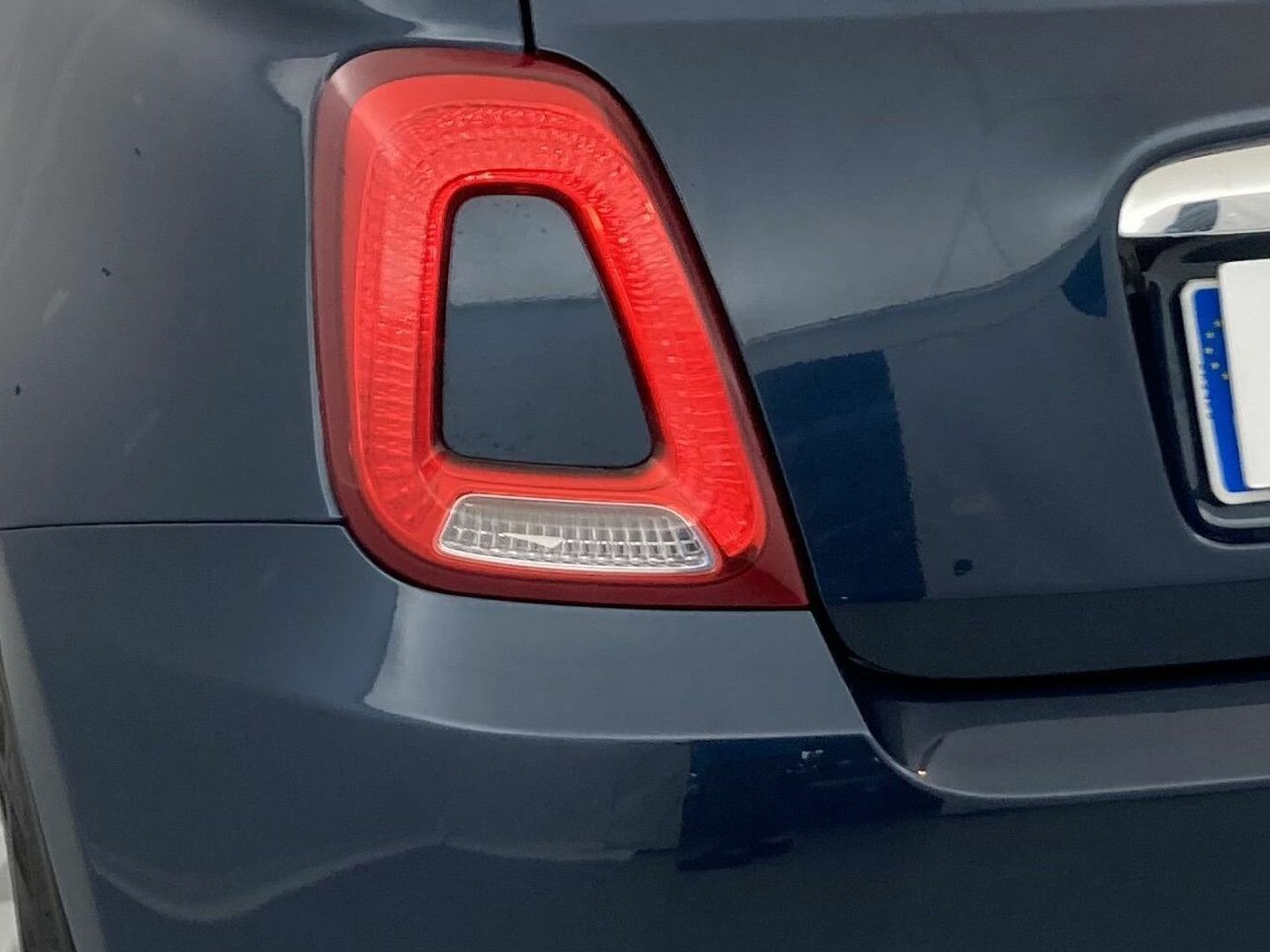 Fiat 500 1.0 Hybrid Dolcevita 51 kW (70 CV)