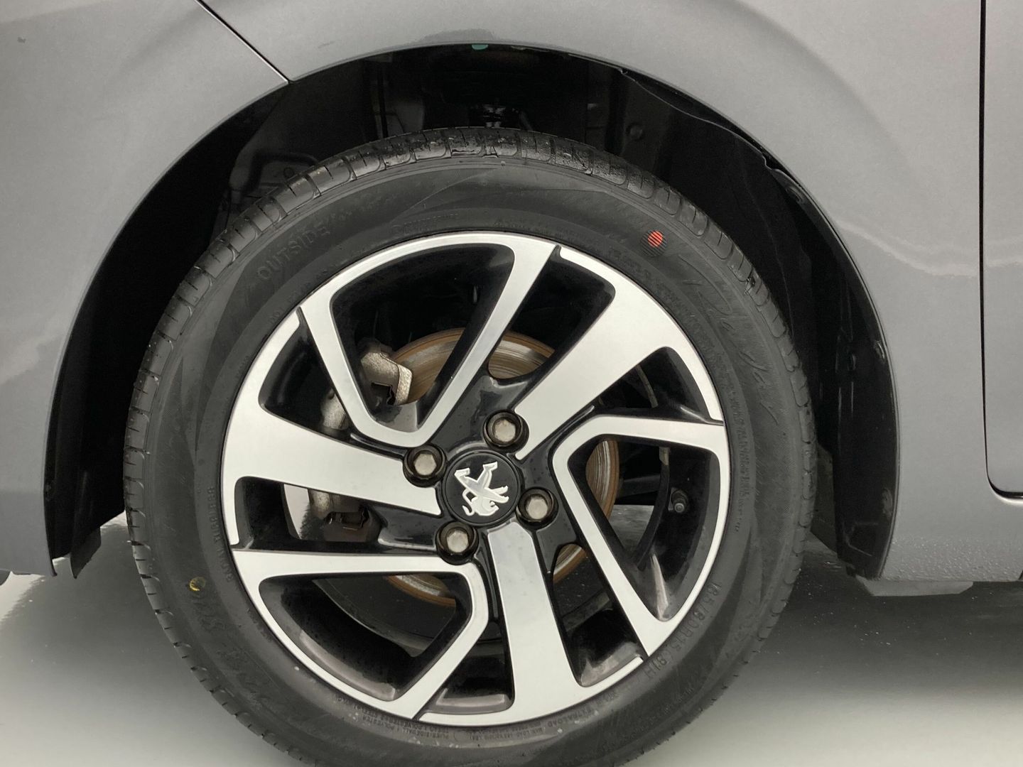 Peugeot 108 VTi Allure 53 kW (72 CV)