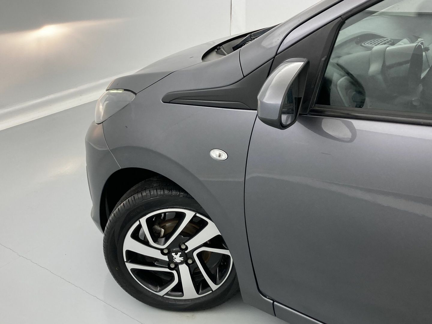 Peugeot 108 VTi Allure 53 kW (72 CV)