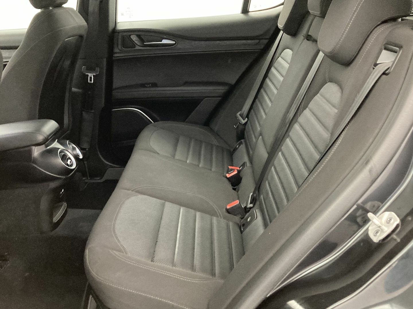 Alfa Romeo Stelvio 2.2 Diésel Super RWD 118 kW (160 CV)