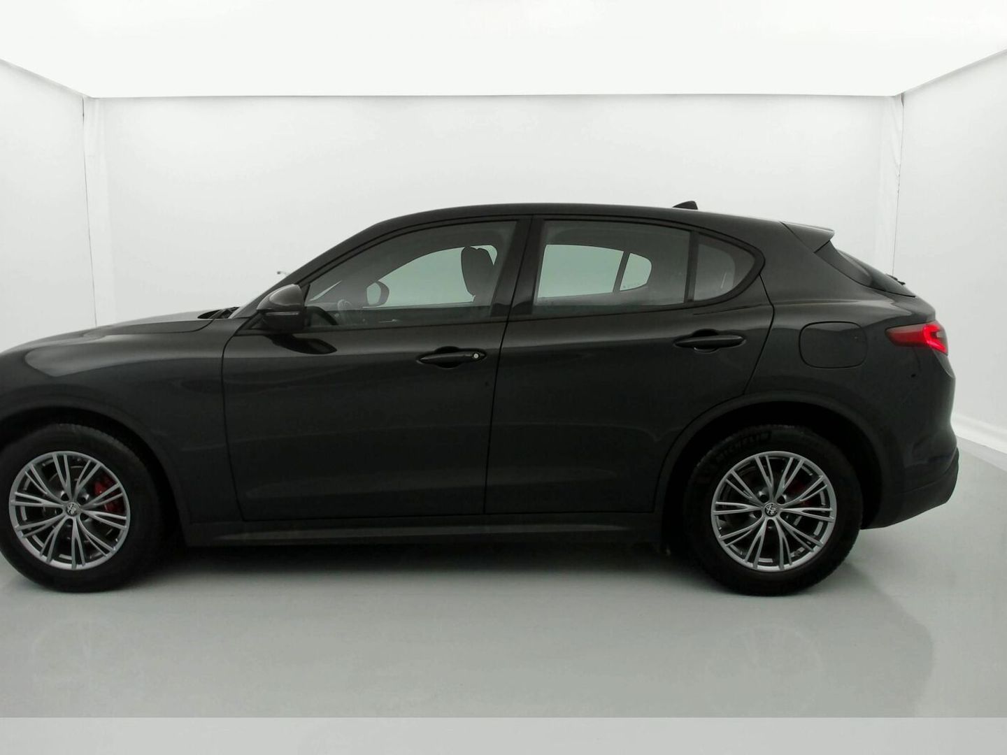 Alfa Romeo Stelvio 2.2 Diésel Super RWD 118 kW (160 CV)