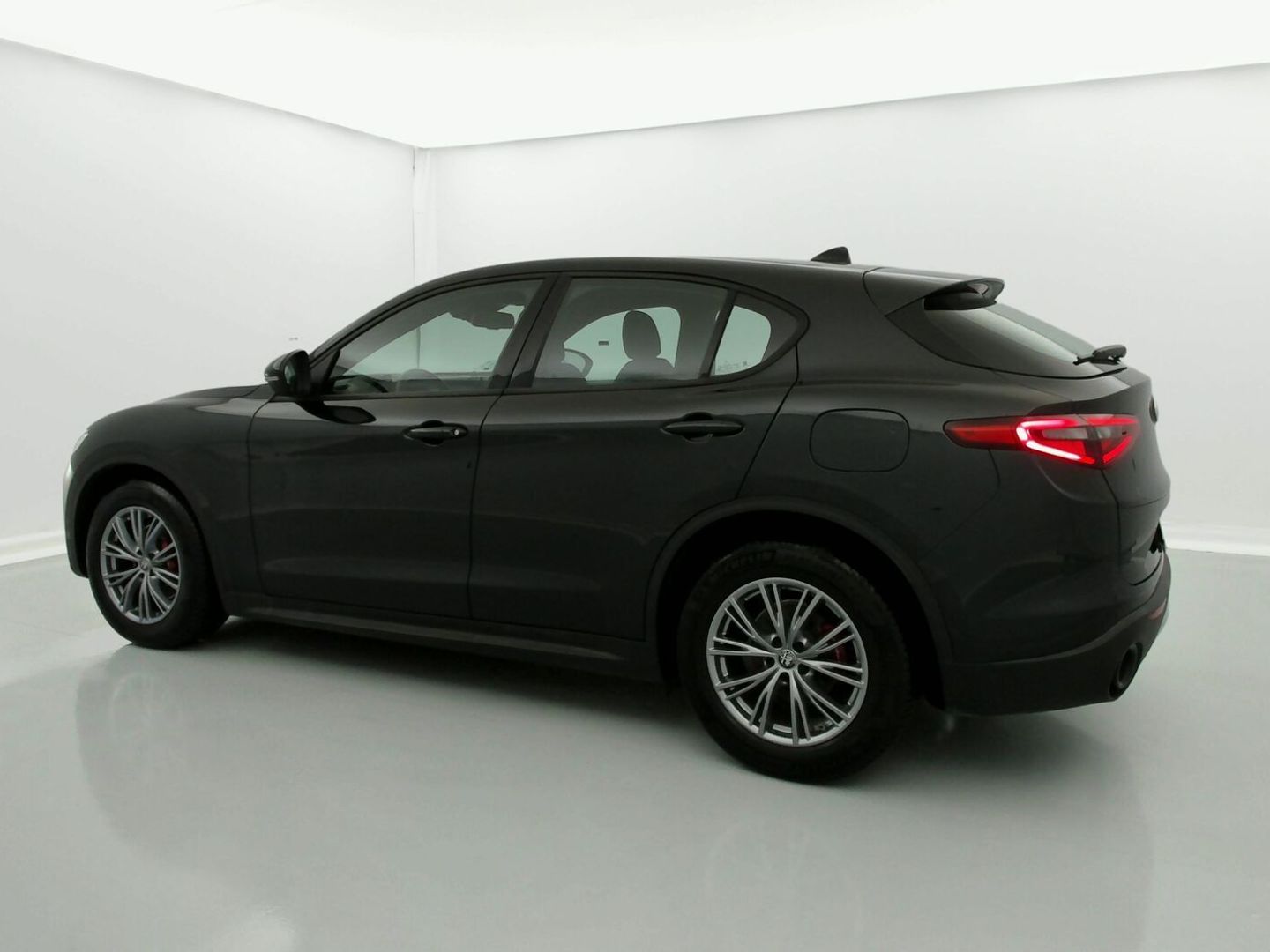 Alfa Romeo Stelvio 2.2 Diésel Super RWD 118 kW (160 CV)