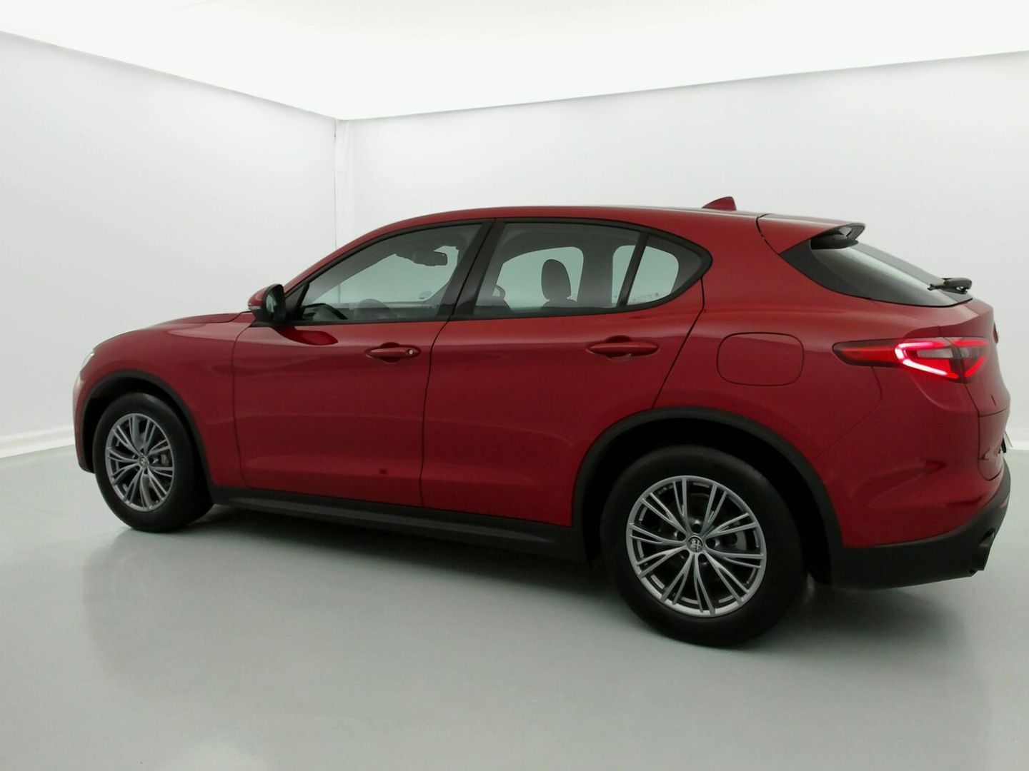 Alfa Romeo Stelvio 2.2 Diésel Super RWD 118 kW (160 CV)