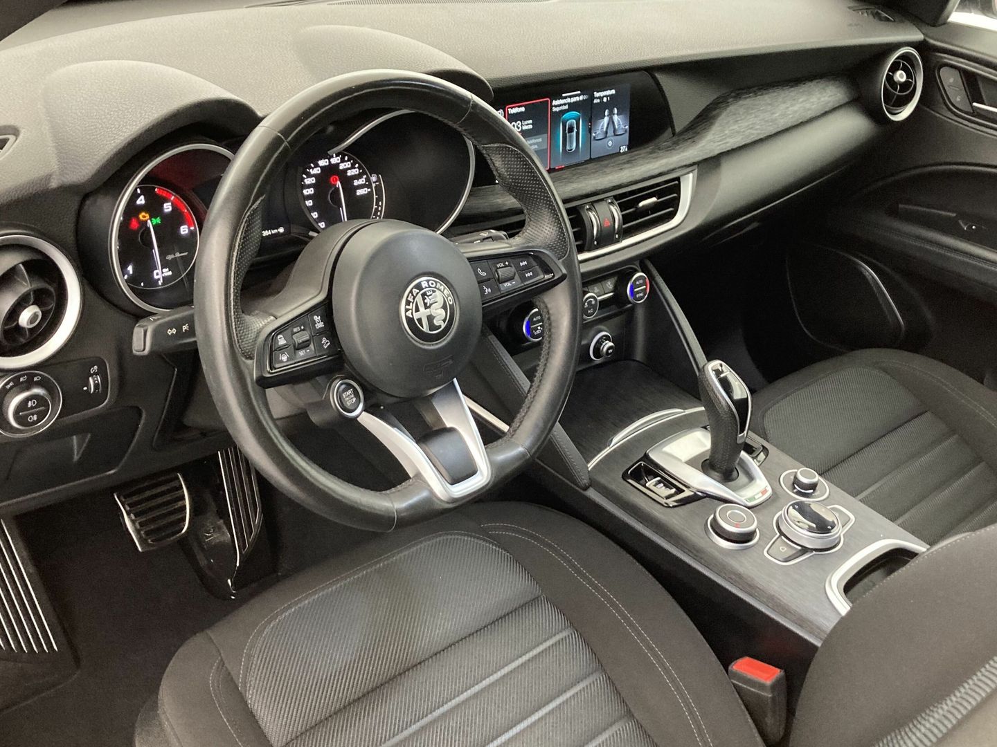 Alfa Romeo Stelvio 2.2 Diésel Super RWD 118 kW (160 CV)