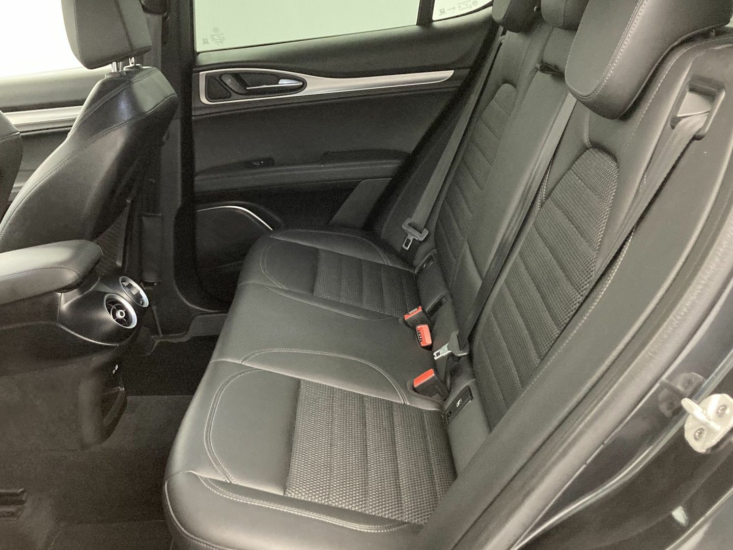 Alfa Romeo Stelvio 2.2 Diesel Sprint RWD 118 kW (160 CV)