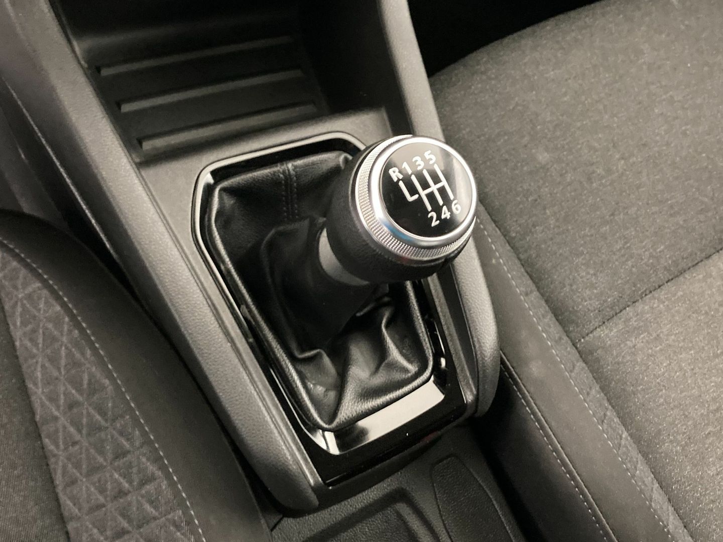 Renault Clio Equilibre TCe 66 kW (90 CV)